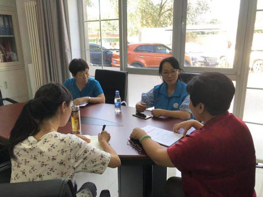 海國(guó)投公司機關第二黨支部與寶山社區黨總支完成對接2.jpg